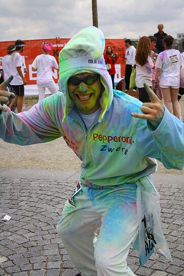 Bunter geht's nicht: Der Color Run in Riem. Die Bilder.