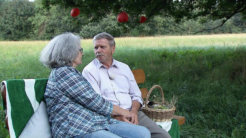Karlheinz gesteht Louise seine Liebe.