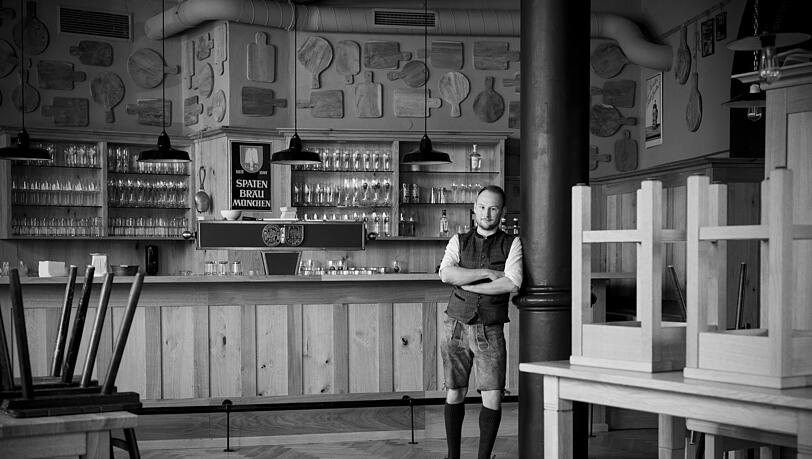 Josef Sperl (32) in seinem Spaten Sepp im Dreimühlenviertel. Josef Sperl (32) in seinem Spaten Sepp im Dreimühlenviertel.
