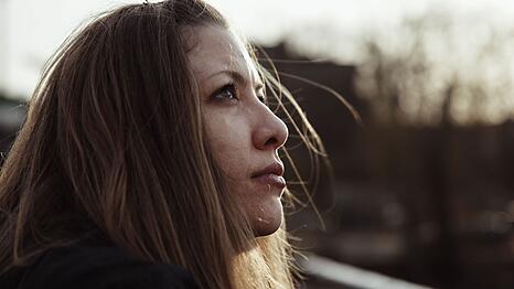 Cecilia ringt um die Beziehung zur Mutter.