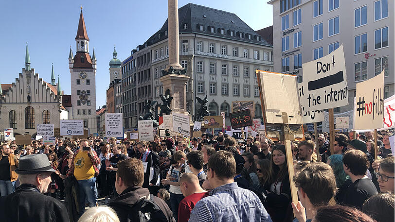 Laut Polizei kamen rund 40.000 Menschen zur Demo gegen Artikel 13 in München.