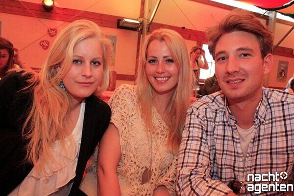 Dirndl, Lederhosen und viel Spaß: Die Party "Tracht und Pracht" am Samstag im Hippodrom auf der Theresienwiese. Mehr Bilder unter: www.nachtagenten.de.