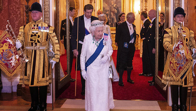 Die Queen im Buckingham Palast.