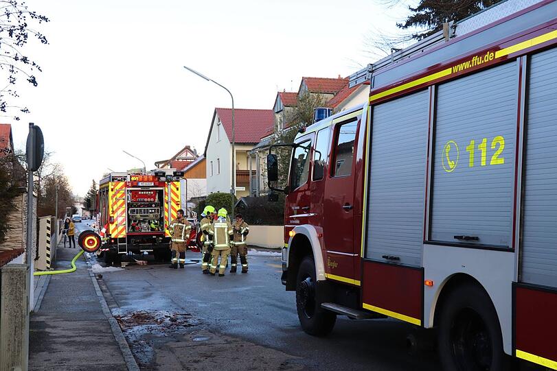 Bei dem Brand in Unterschleißheim war die Feuerwehr mit 32 Einsatzkräften vor Ort. 