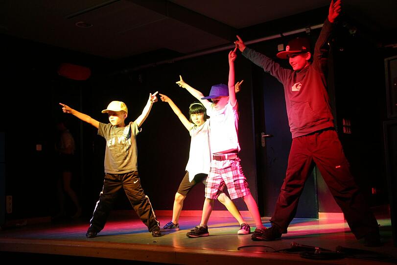 Musik, Tanz und Artistik sind bei den "kids on stage" zu sehen.