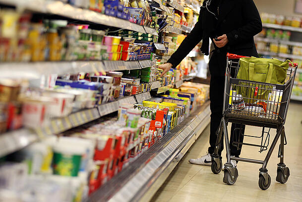 Wer beim Einkaufen sparen will, greift auf Eigenmarken zurück. Ein Qualitätsverlust geht damit meistens nicht einher.