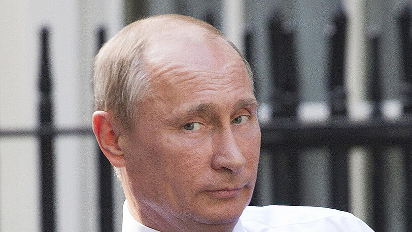 Wegen der Ukraine-Krise war Russland im vergangenen Jahr aus dem G8-Format ausgeschlossen worden. Wegen der Ukraine-Krise war Russland im vergangenen Jahr aus dem G8-Format ausgeschlossen worden.