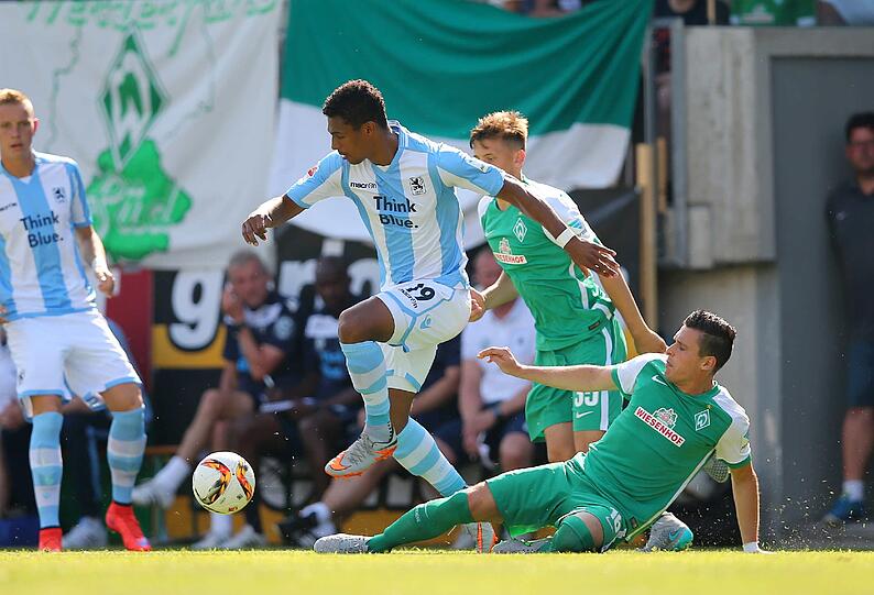 Die Bilder vom Testspiel der Löwen gegen Werder Bremen.