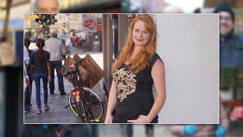 Managerin Alexandra Surer:  "Ich habe das Gefühl, schon 1000 Leben gehabt zu haben. Aber im Geiste bin ich schon immer Managerin. Tatsächlich habe ich das Glück, dass ich meinen Traum leben darf und Leute verschiedenster Gruppen zusammenbringen kann. Als Jugendliche habe ich die ersten Pärchen zusammengebracht - und  jetzt weiß ich, wie ich Leute in der Arbeit vernetze. Früher mochte ich es, auf der Bühne zu stehen, und ich habe sehr viel Shakespeare gespielt - und später dann mit Kindern dazu einiges einstudiert. Mittlerweile verbinde ich Filmschaffende mit dem internationalen Filmgeschäft. Mit einem Film läßt sich eine Welt zeigen und es läßt sich auf charmante Art einiges bewegen. Um neue Inspirationen zu holen bin ich gerne in der Mittagspause  im Restaurant HeimWerk in der Müllerstraße. Da gibt es tolle Häppchen und eine gute wechslende Mittagskarte."