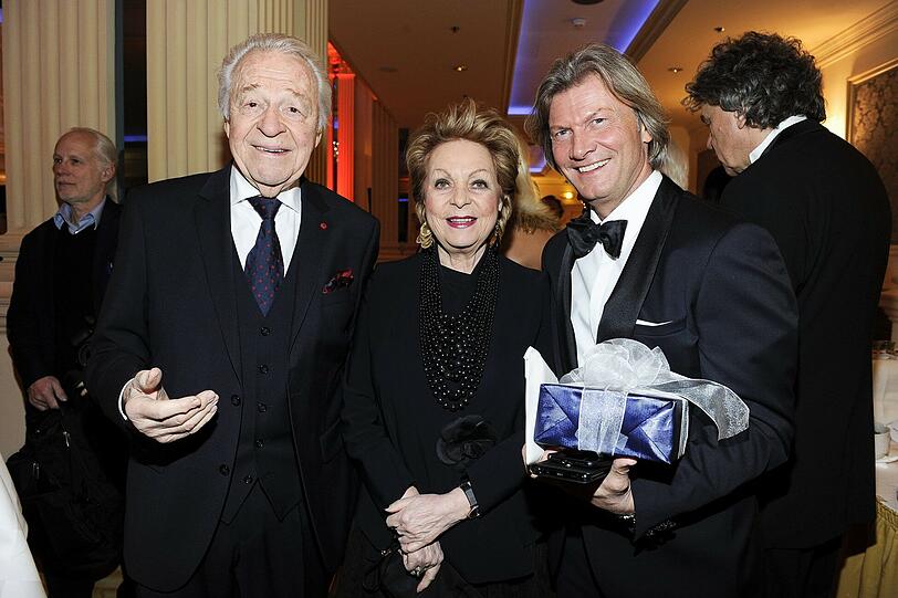Harald Serafin und Frau Martina mit Christian Marek