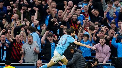 Bernardo Silva von Manchester City jubelt über seinen Treffer zum 1:0.