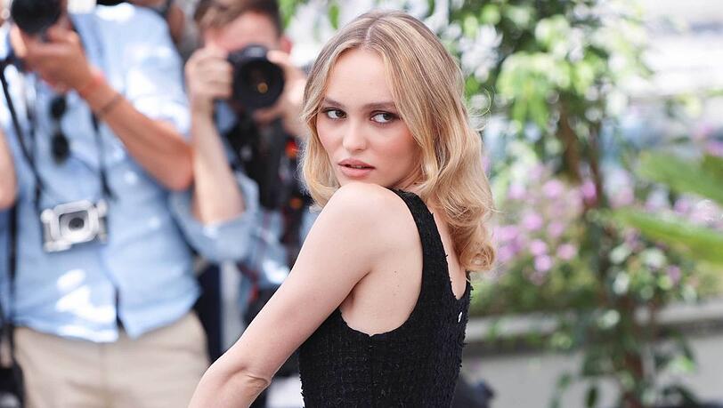 Lily-Rose Depp ist seit anderthalb Jahren glücklich vergeben.