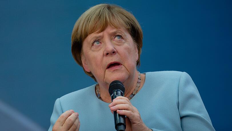 Angela Merkel sieht das faktenbasierte Denken und Argumentieren in Gefahr. Angela Merkel sieht das faktenbasierte Denken und Argumentieren in Gefahr.