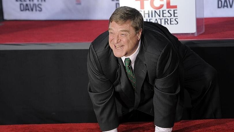 Seit November mit Hand- und Fußabdruck vor dem legendären Chinese Theatre in Los Angeles: John Goodman Seit November mit Hand- und Fußabdruck vor dem legendären Chinese Theatre in Los Angeles: John Goodman