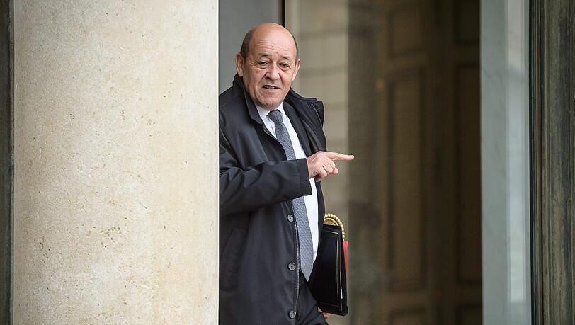 Jean-Yves Le Drian, der Verteidigungsminister Frankreichs, sucht Hilfe bei den EU-Partnern. Jean-Yves Le Drian, der Verteidigungsminister Frankreichs, sucht Hilfe bei den EU-Partnern.