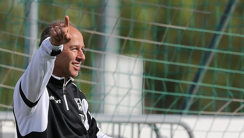 Löwen-Trainer Reiner Maurer. Löwen-Trainer Reiner Maurer.