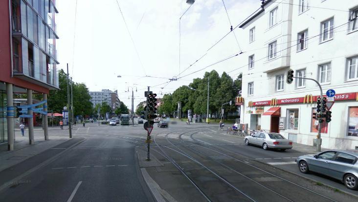 Die Fahrbahn der Schleißheimerstraße muss nachgebessert werden. Die Fahrbahn der Schleißheimerstraße muss nachgebessert werden.