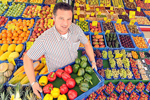 Biologisch angebautes Obst und Gemüse: Auf dem Nürnberger Hauptmarkt steht &bdquo;BIOerleben&ldquo; an zwei Tagen im Mittelpunkt.
