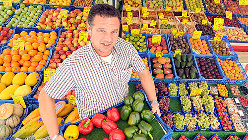 Biologisch angebautes Obst und Gemüse: Auf dem Nürnberger Hauptmarkt steht „BIOerleben“ an zwei Tagen im Mittelpunkt. Biologisch angebautes Obst und Gemüse: Auf dem Nürnberger Hauptmarkt steht „BIOerleben“ an zwei Tagen im Mittelpunkt.