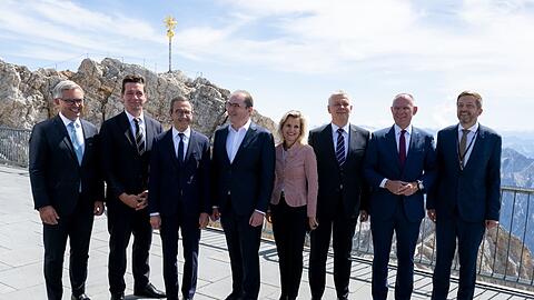 Auf Deutschlands höchstem Gipfel sprachen die Politiker über Migrationsfragen.
