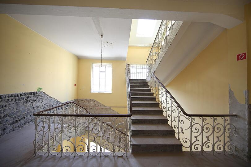 Das noble Jugendstil-Treppenhaus der Fabrik bleibt als Rettungsweg.
