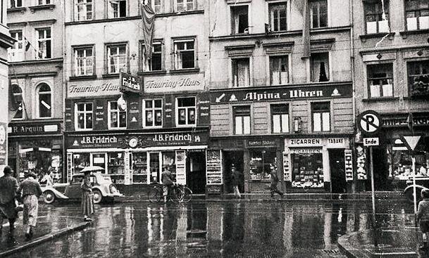 Das Haus im Jahr 1943. Das Haus im Jahr 1943.