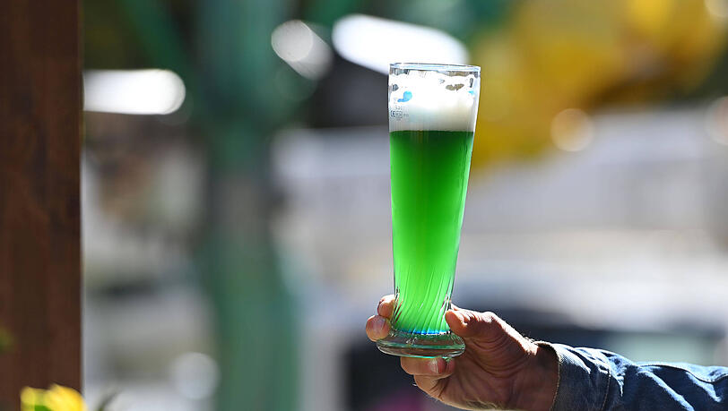 Ein Retro-Klassiker kehrt zurück auf die Wiesn: Isarwasser.
