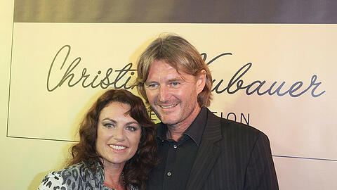 Ein Bild aus glücklicheren Tagen: Christine Neubauer und Lambert Dinzinger im August 2010