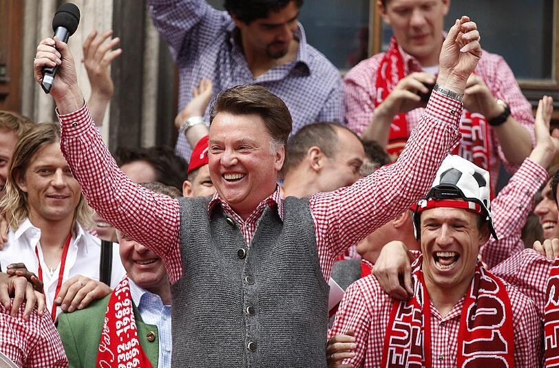 Louis van Gaal bei der Meisterfeier 2010. Das selbsternannte Feierbiest wird am Samstag 65.