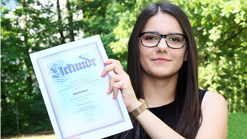 Ana Cukovic will weiterhin die Schulbank drücken.