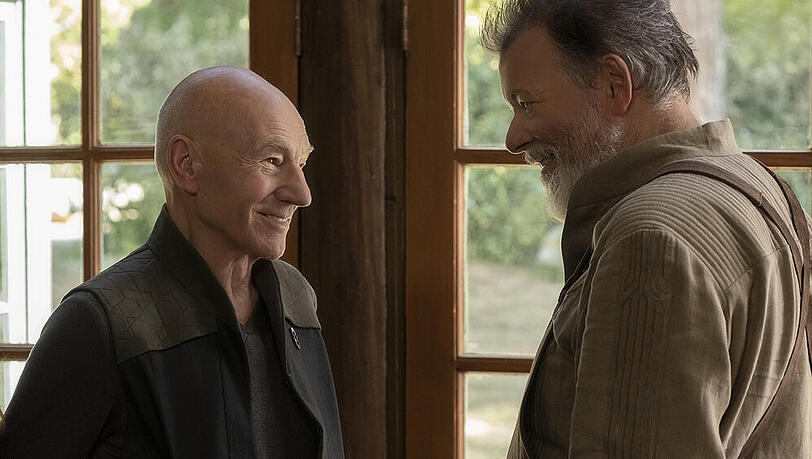 Sir Patrick Stewart als Picard (l.) und Jonathan Frakes als Riker Sir Patrick Stewart als Picard (l.) und Jonathan Frakes als Riker