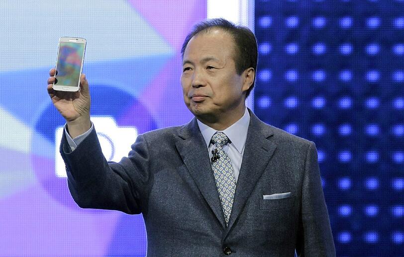 Samsung-Chef JK Shin präsentiert das neue Galaxy S5 beim Mobile World Congress in Barcelona.