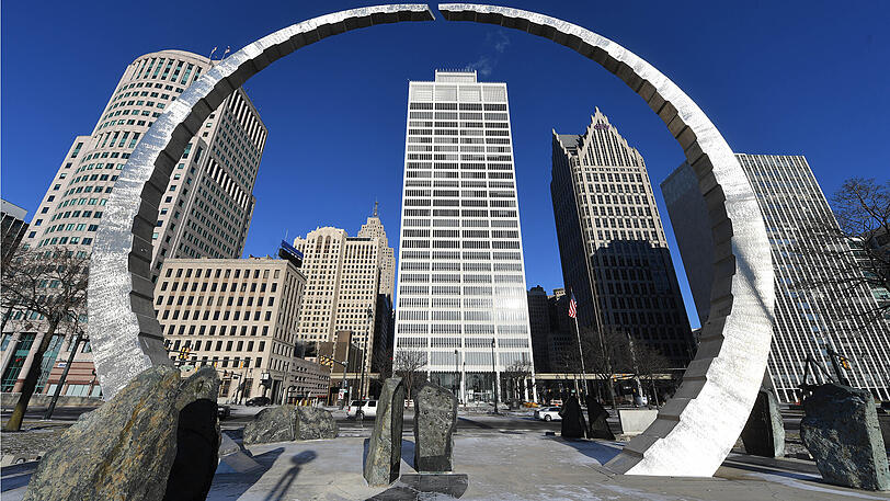 Die Skyline in Detroit. Die North American International Auto Show (NAIAS) öffnet ihre Pforten ab dem 09.01.2017 zunächst nur für die Presse und Händler, ab dem 14. Januar bis zum 22. Januar dann auch für Privatbesucher.