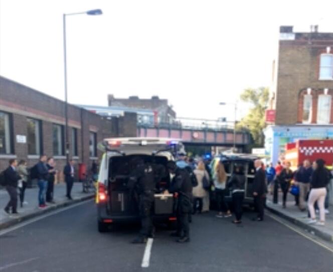 In der Londoner U-Bahn kam es am Freitagmorgen zu einem Zwischenfall: Medien berichten von einer Explosion in der Tube.