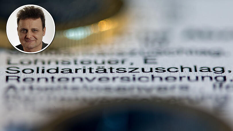 Auch nach der geplanten weitgehenden Abschaffung des Soli werden dem Steuerzahlerbund zufolge viele Normalverdiener die Abgabe weiter zahlen müssen.