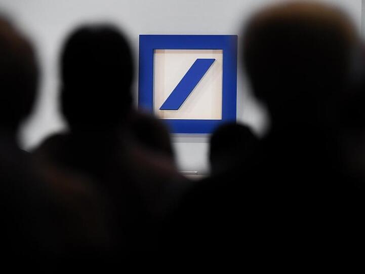 Im vergangenen Jahr hatten die US-Finanzaufseher der Deutschen Bank noch "erhebliche Schwächen" attestiert und die Kapitalplanung durchkreuzt.