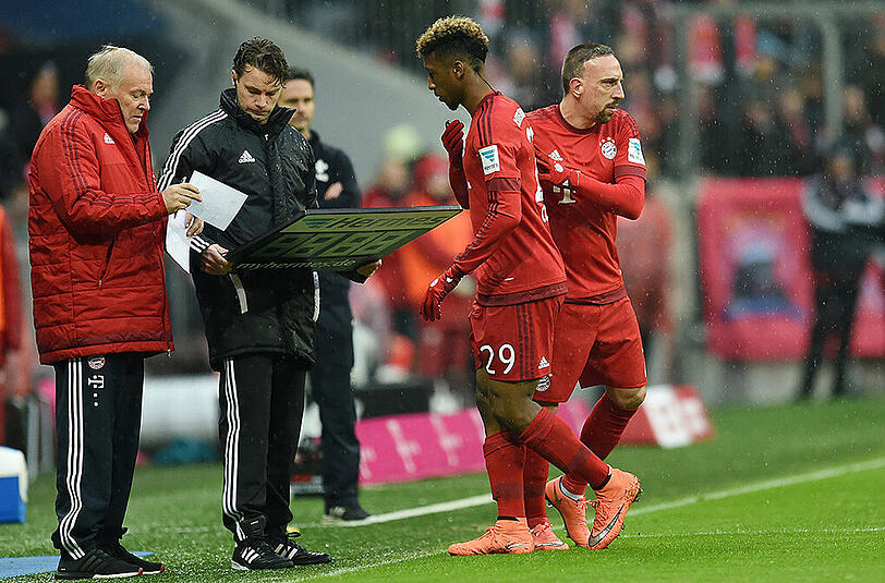 Sorgt wieder für Furore: Bayerns Flügelspieler Franck Ribéry (r.).