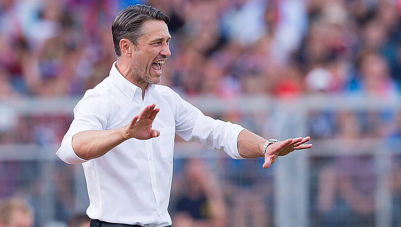 Während der Pokalpartie nicht ganz so entspannt wie in seinen Einschätzungen nach dem knappen 1:0 beim SV Drochtersen/Assel: Bayern-Trainer Niko Kovac.