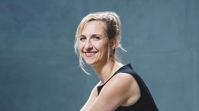 Die kabarettistische Liedermacherin Sarah Hakenberg.