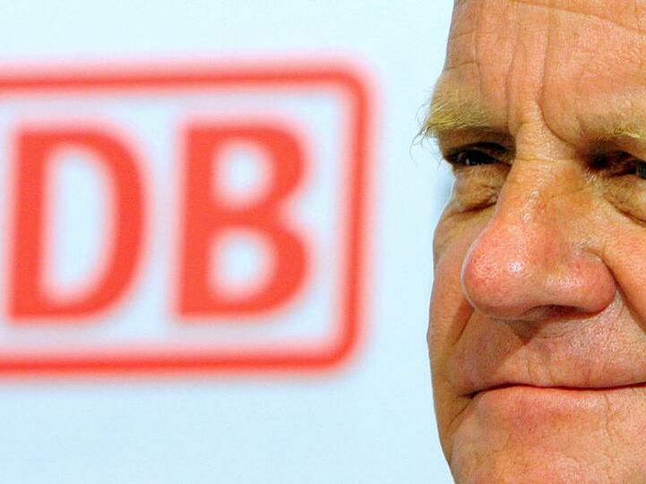 Die Bonuszahlungen an Hartmut Mehdorn und seine Vorstandskollegen haben jetzt Konsequenzen.