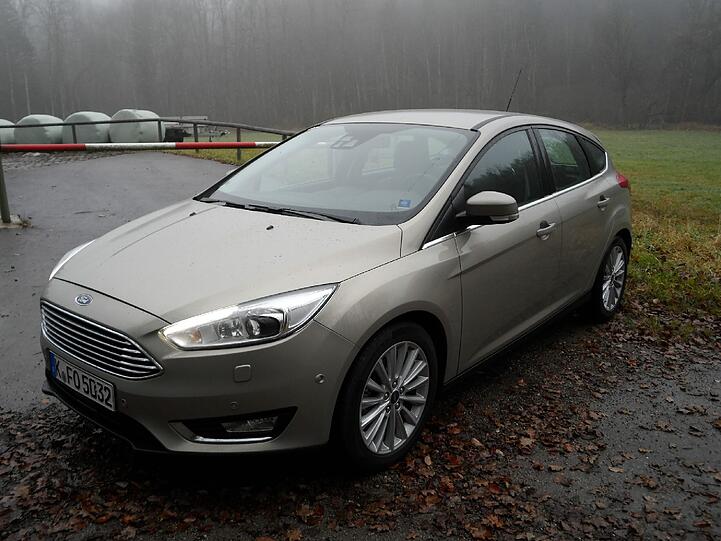 Der Ford Focus - hier die 182-PS-Version - startet überarbeitet in den Konkurrenzkampf der Kompaktklasse.