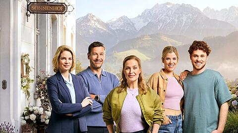 "Die Landarztpraxis - Team Sonnenhof": Rike Schmid, Michael Epp, Pina K&uuml;hr, Sina Zadra und Tobias Sch&auml;fer (v.l.n.r.).