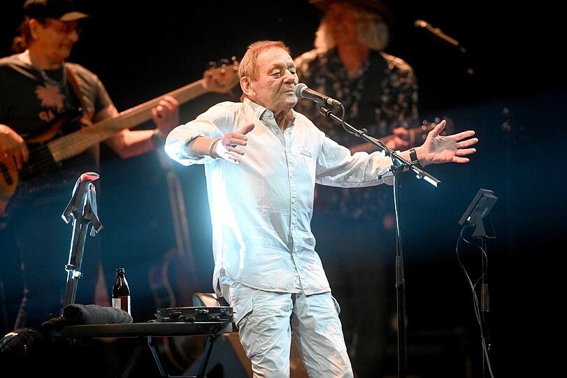 Wolfgang Ambros bei seinem Auftritt beim Tollwood-Festival.