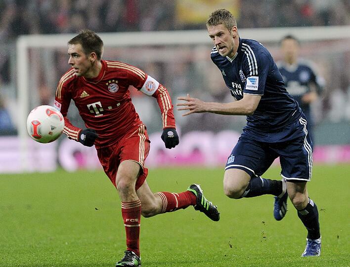 PHILIPP LAHM: Note 1. Defensiv verlässlich, offensiv mit zwei, drei guten Aktionen. Sparte sich Körner für Dienstag.