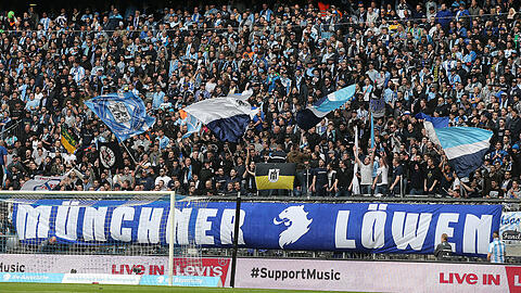 Wollen sich in der Regionalliga benehmen: Die Sechzig-Ultras "Münchner Löwen".