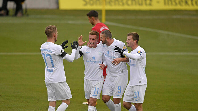 Neudecker (r.), Wein (l.) & Co.: Diesmal gibt es von der AZ Noten für die Mitte des TSV 1860.