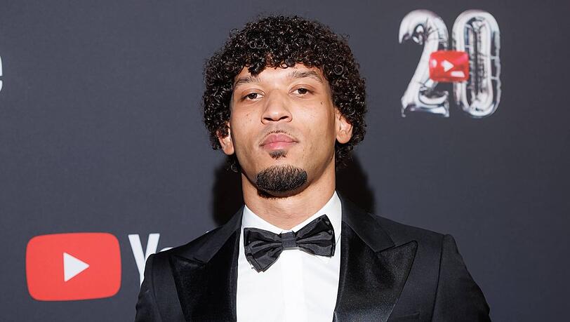 Jazeek setzt sich gegen die K-Pop-Band BTS durch.