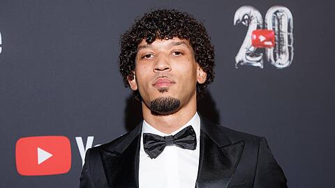 Jazeek setzt sich gegen die K-Pop-Band BTS durch.