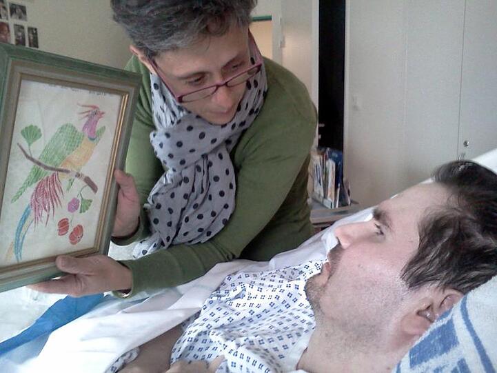 Ein Foto aus dem Jahr 2014: Vincent Lambert (r.) und seine Mutter im Krankenhaus.