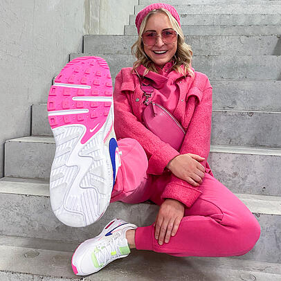 Ausdrucksstarker Look in Pink. Ausdrucksstarker Look in Pink.